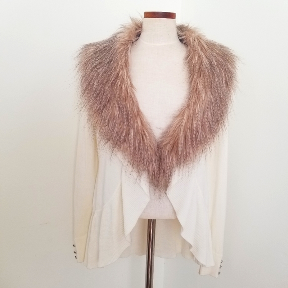 WHBM Faux Fur Collar Drape Cardigan - Picture 2 of 16